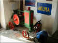 motor1.jpg (31907 bytes)