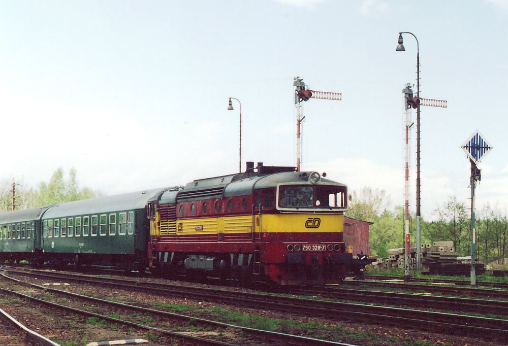 750-328-zdarec-1997.jpg