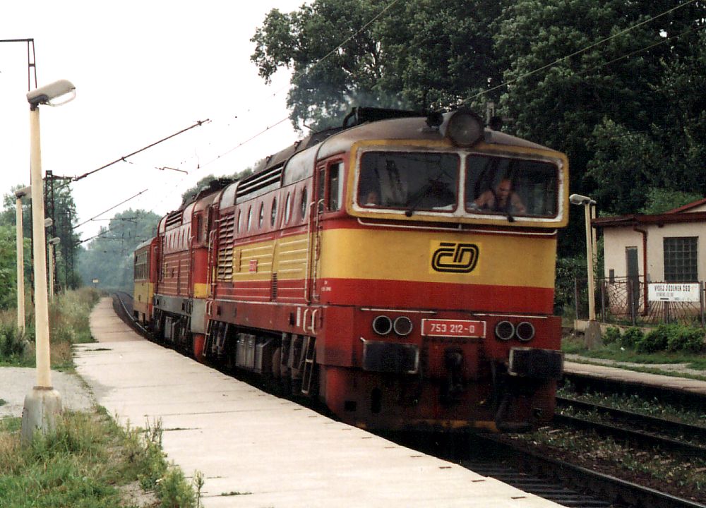 753-212-vlaky-1997.jpg